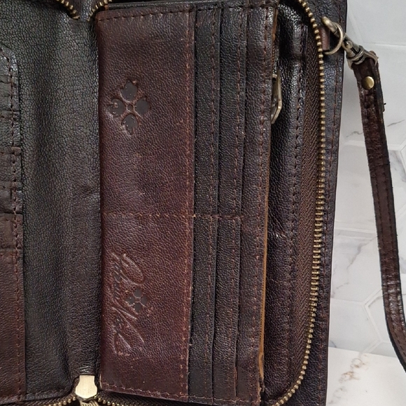 Patricia Nash AZARIO Metallic Embossed Leather Crossbody Clutch - Picture 8 of 15